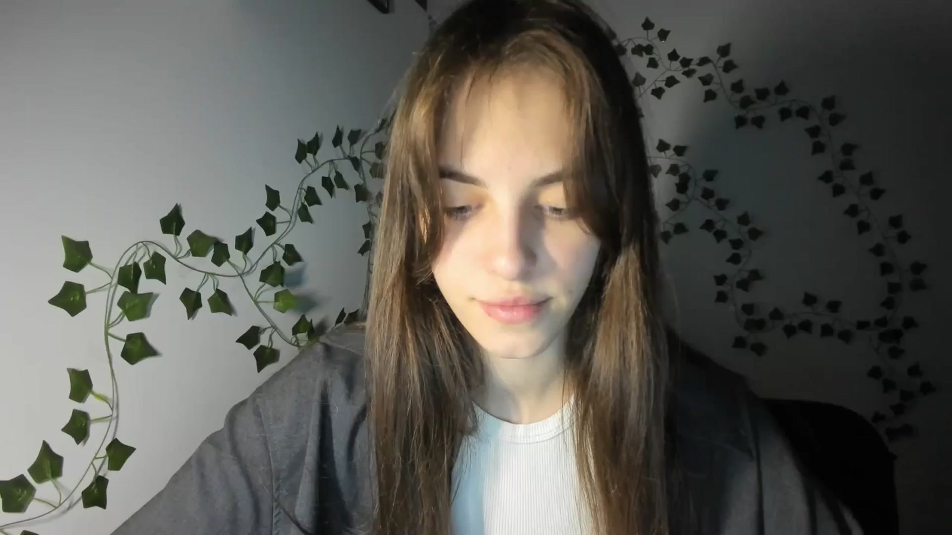 Gallery image thumbnail from Dashamoxy's myfreecams stream on, 03/29/2026, 16:35 image 1 of 20