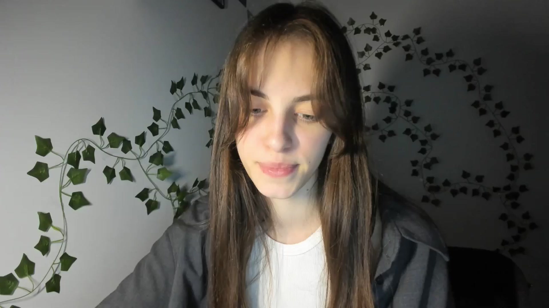 Gallery image thumbnail from Dashamoxy's myfreecams stream on, 03/29/2026, 16:35 image 7 of 20