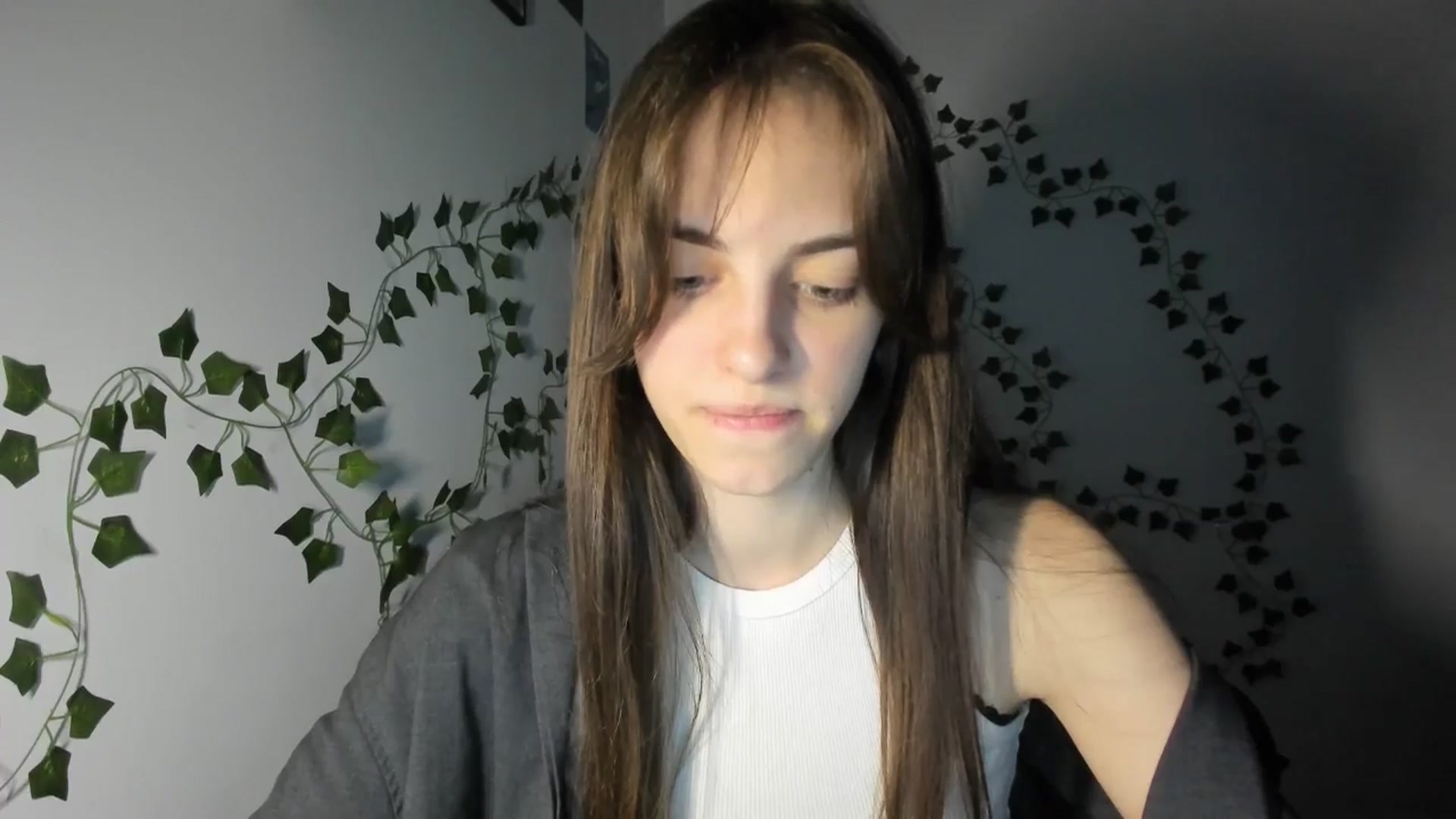 Gallery image thumbnail from Dashamoxy's myfreecams stream on, 03/29/2026, 16:35 image 12 of 20