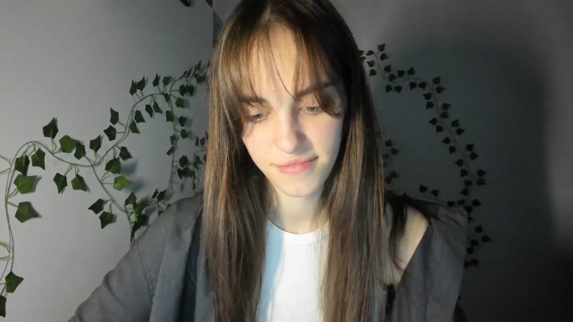 Gallery image thumbnail from Dashamoxy's myfreecams stream on, 03/29/2026, 16:35 image 20 of 20