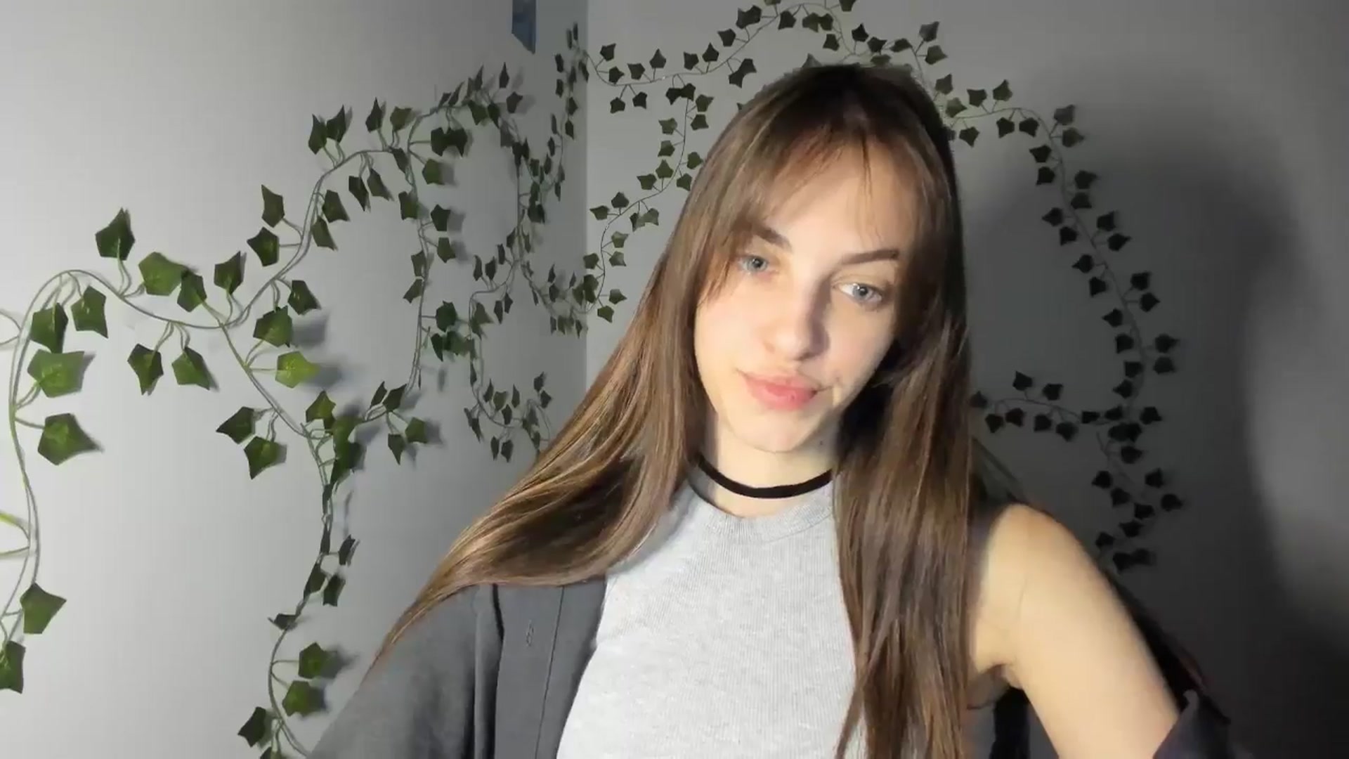 Gallery image thumbnail from Dashamoxy's myfreecams stream on, 03/30/2026, 17:33 image 15 of 20