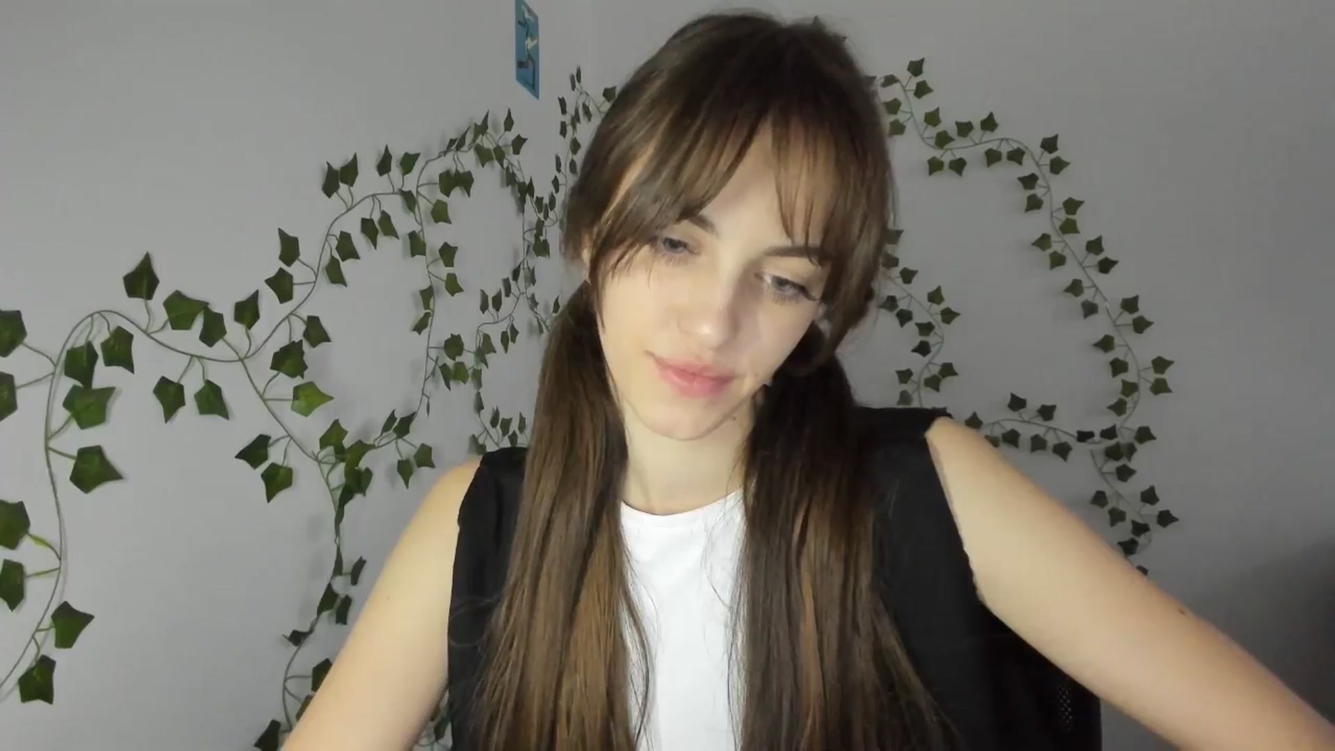 Gallery image thumbnail from Dashamoxy's myfreecams stream on, 03/31/2026, 14:01 image 19 of 20