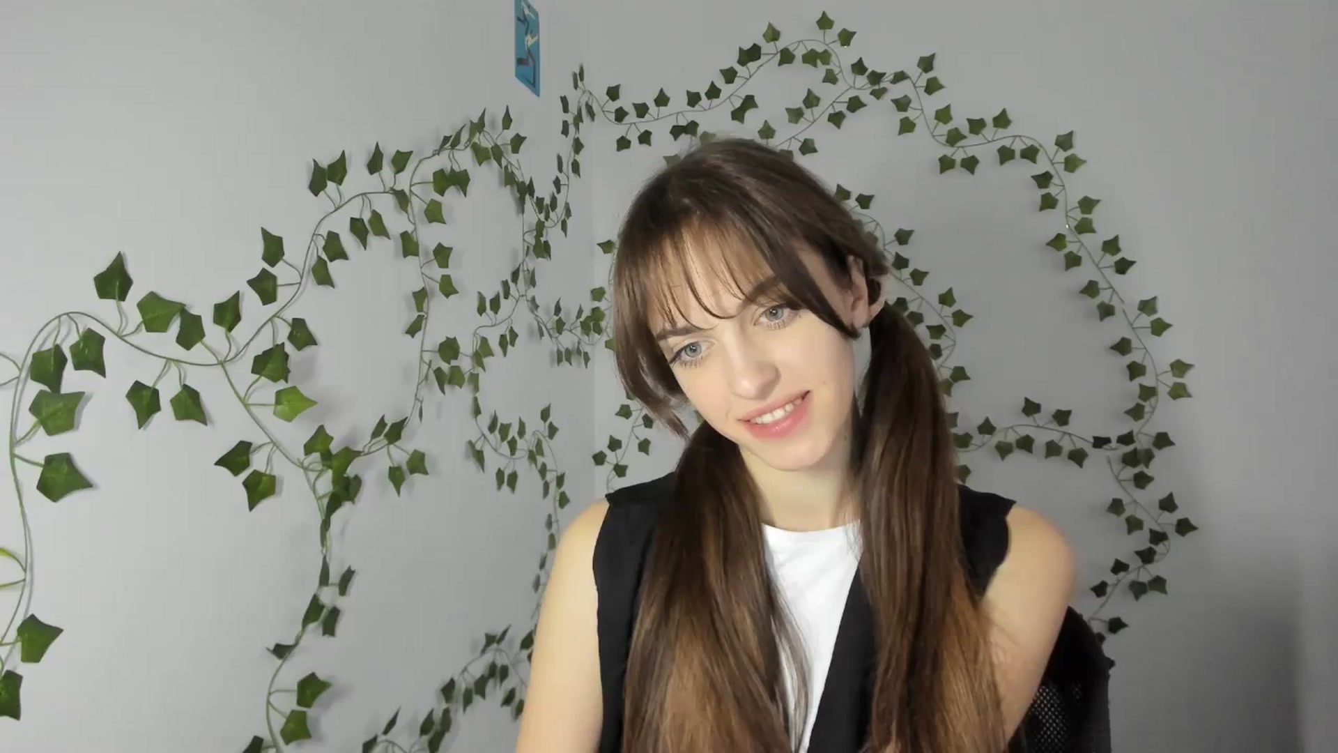 Gallery image thumbnail from Dashamoxy's myfreecams stream on, 03/31/2026, 14:44 image 19 of 20