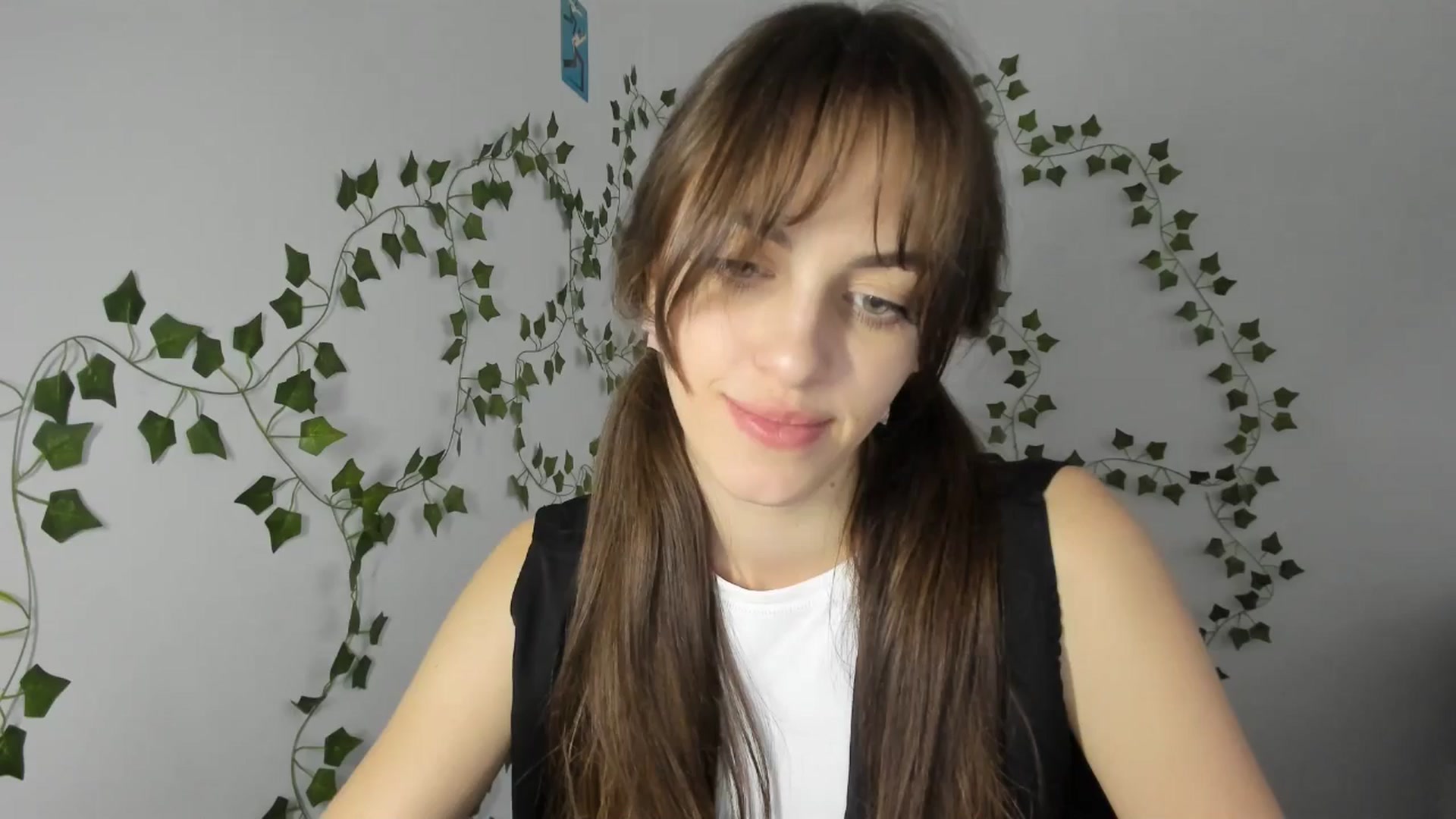 Gallery image thumbnail from Dashamoxy's myfreecams stream on, 03/31/2026, 14:44 image 20 of 20