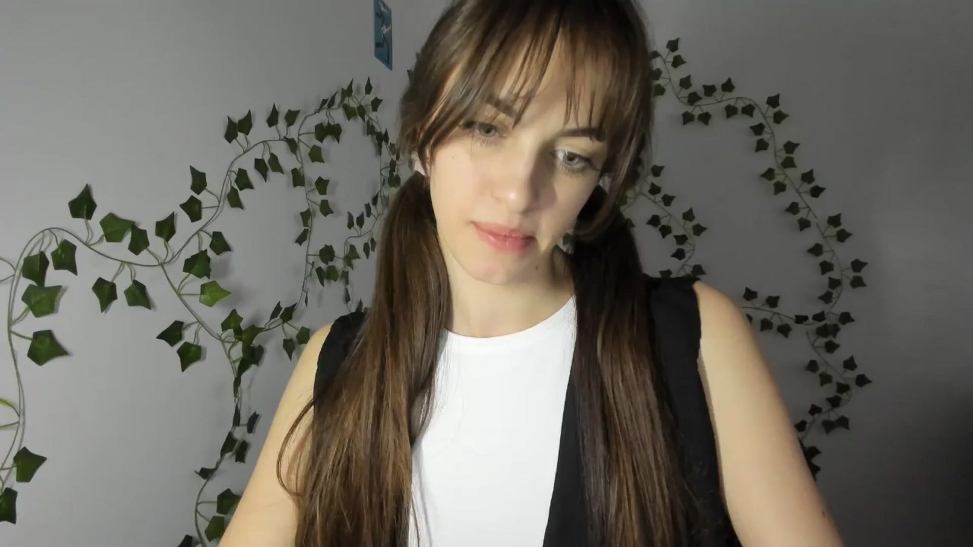 Gallery image thumbnail from Dashamoxy's myfreecams stream on, 03/31/2026, 14:44 image 7 of 20