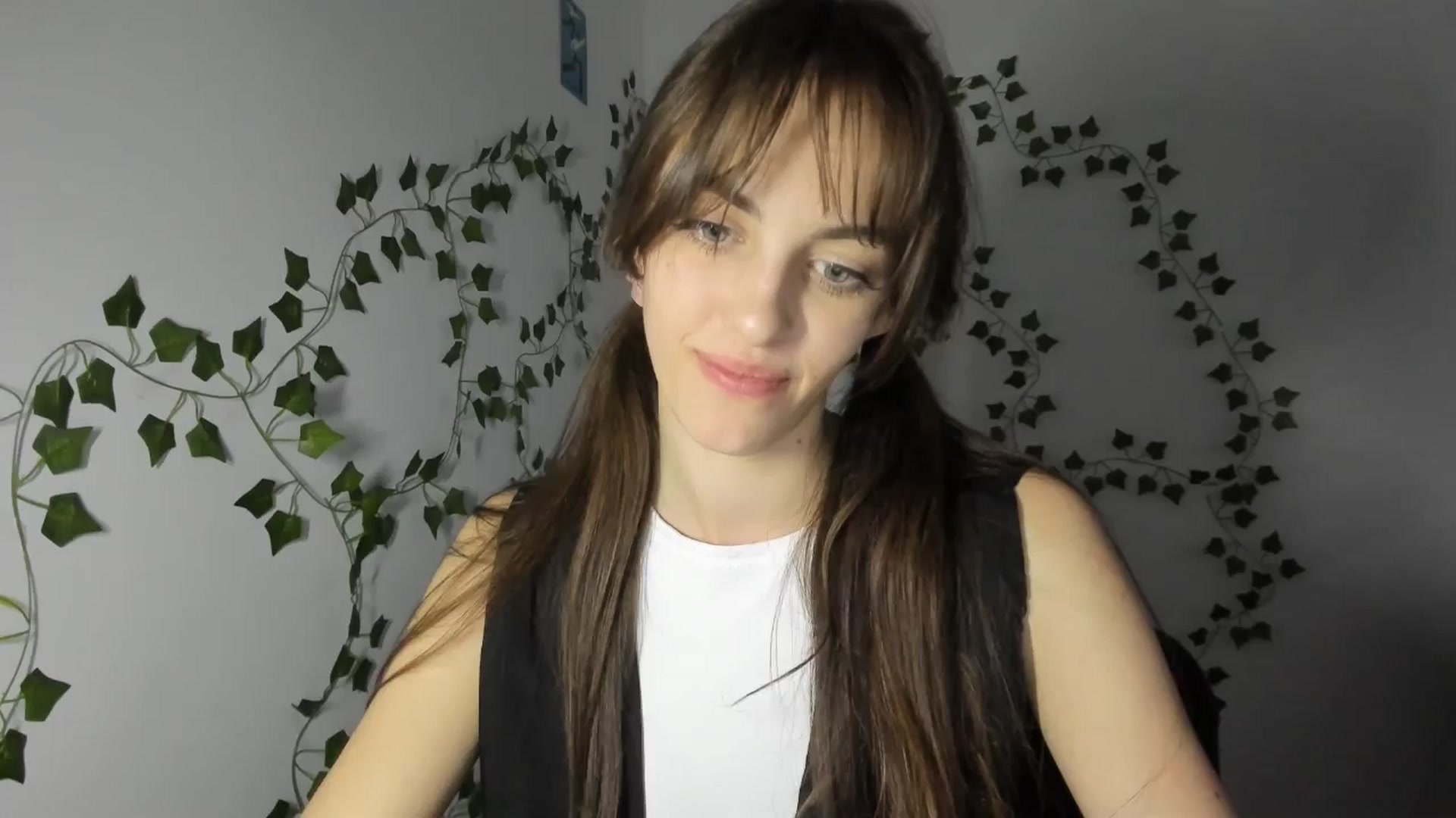 Gallery image thumbnail from Dashamoxy's myfreecams stream on, 03/31/2026, 14:44 image 2 of 20