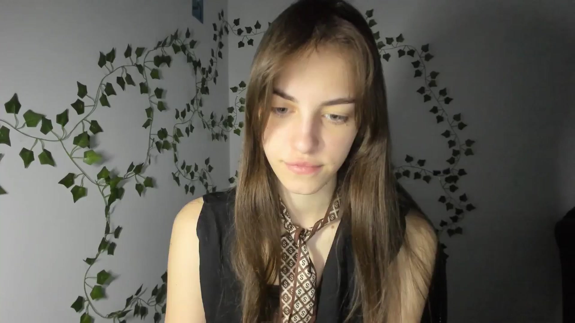 Gallery image thumbnail from Dashamoxy's myfreecams stream on, 04/02/2026, 15:08 image 9 of 20