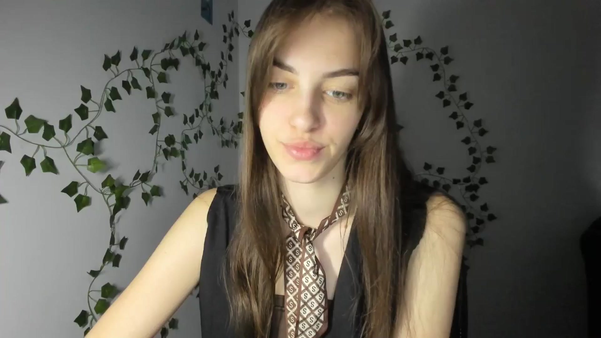 Gallery image thumbnail from Dashamoxy's myfreecams stream on, 04/02/2026, 15:08 image 13 of 20