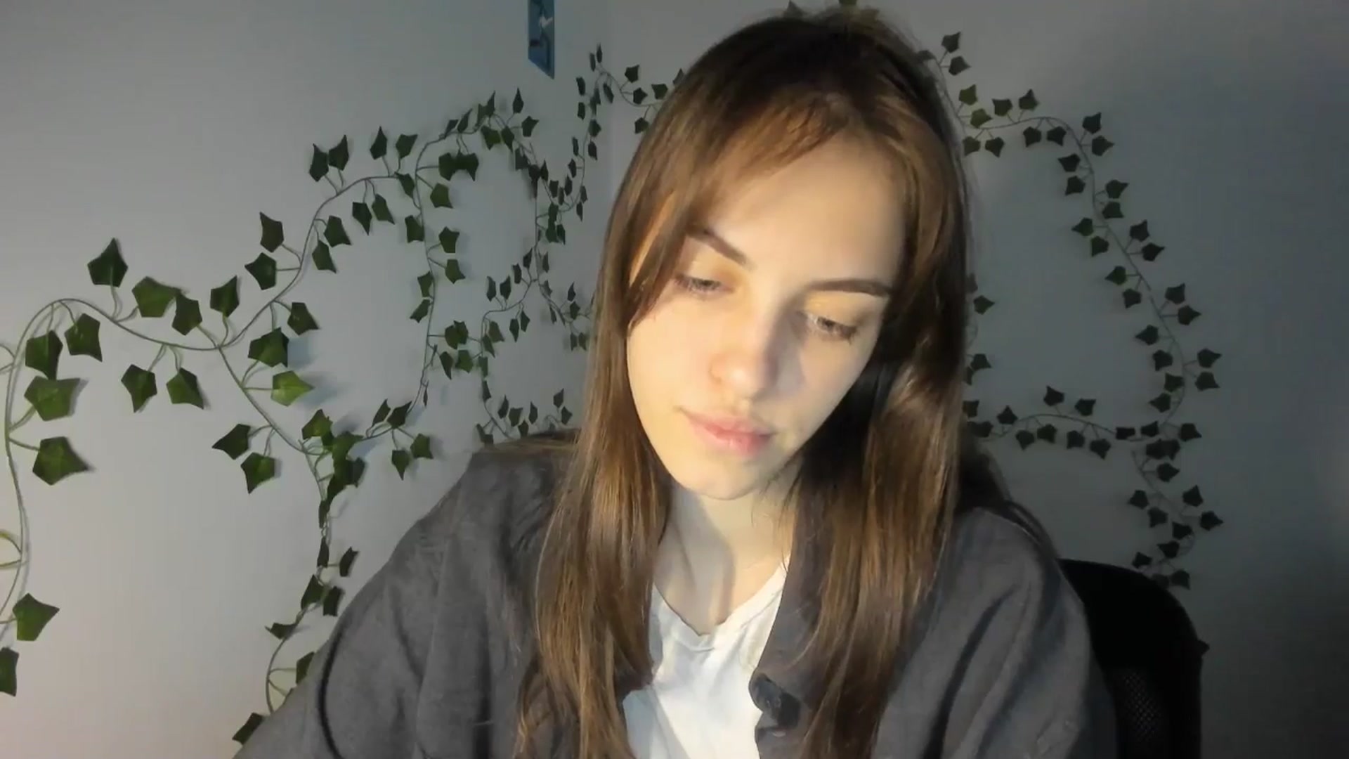 Gallery image thumbnail from Dashamoxy's myfreecams stream on, 04/03/2026, 15:56 image 7 of 20