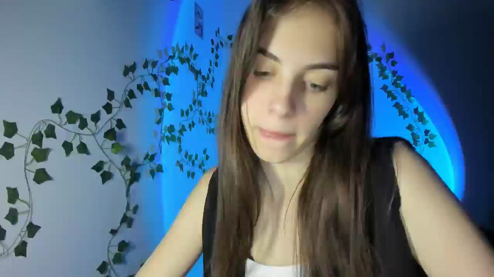 Gallery image thumbnail from Dashamoxy's myfreecams stream on, 04/04/2026, 18:18 image 5 of 20