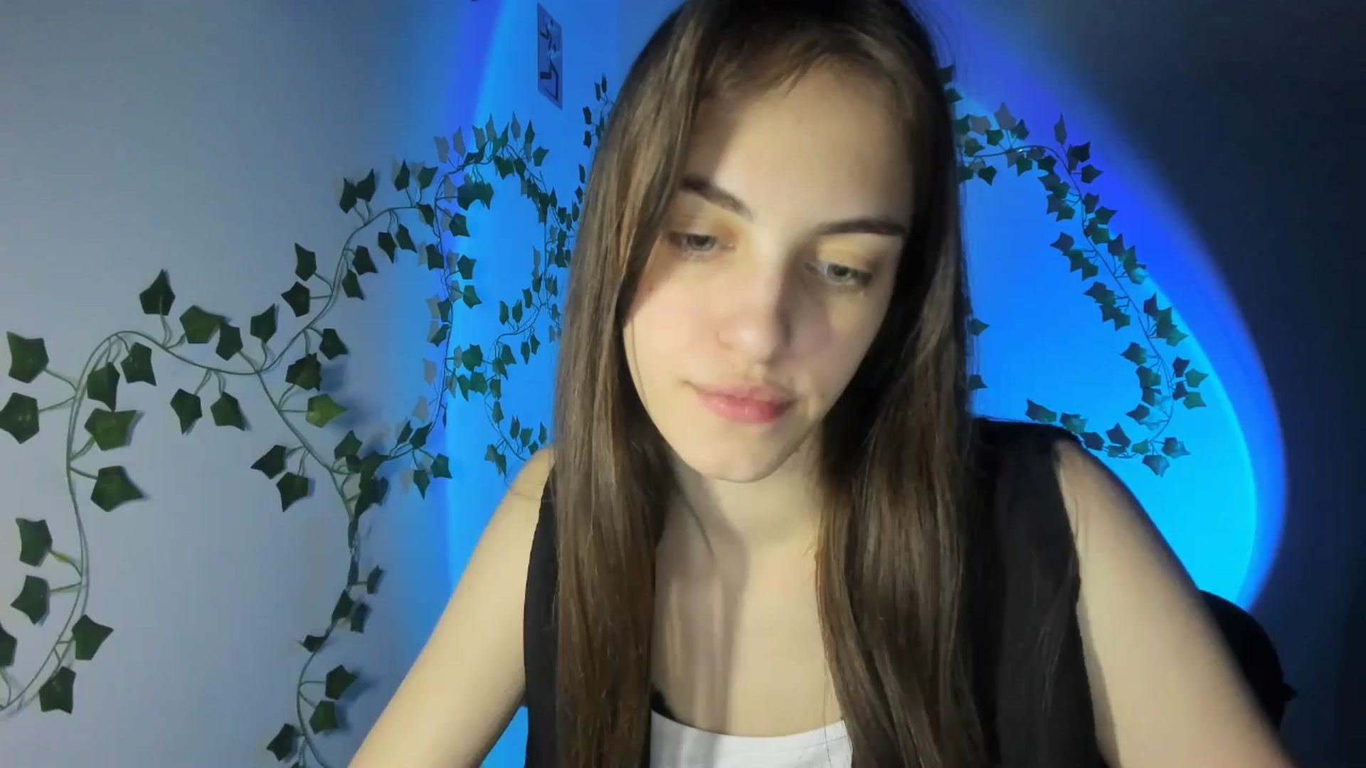 Gallery image thumbnail from Dashamoxy's myfreecams stream on, 04/04/2026, 18:18 image 13 of 20