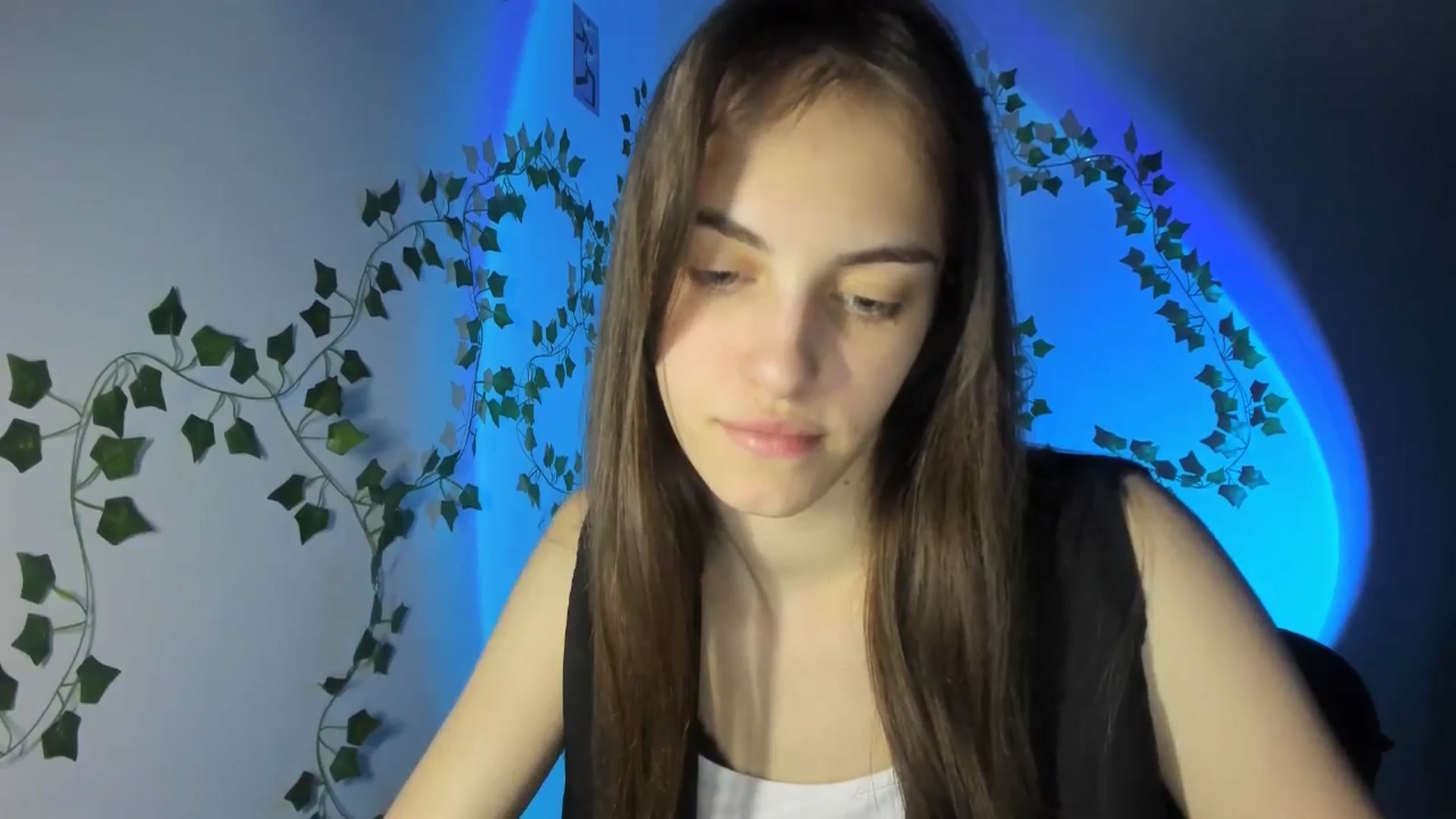 Gallery image thumbnail from Dashamoxy's myfreecams stream on, 04/04/2026, 18:18 image 16 of 20