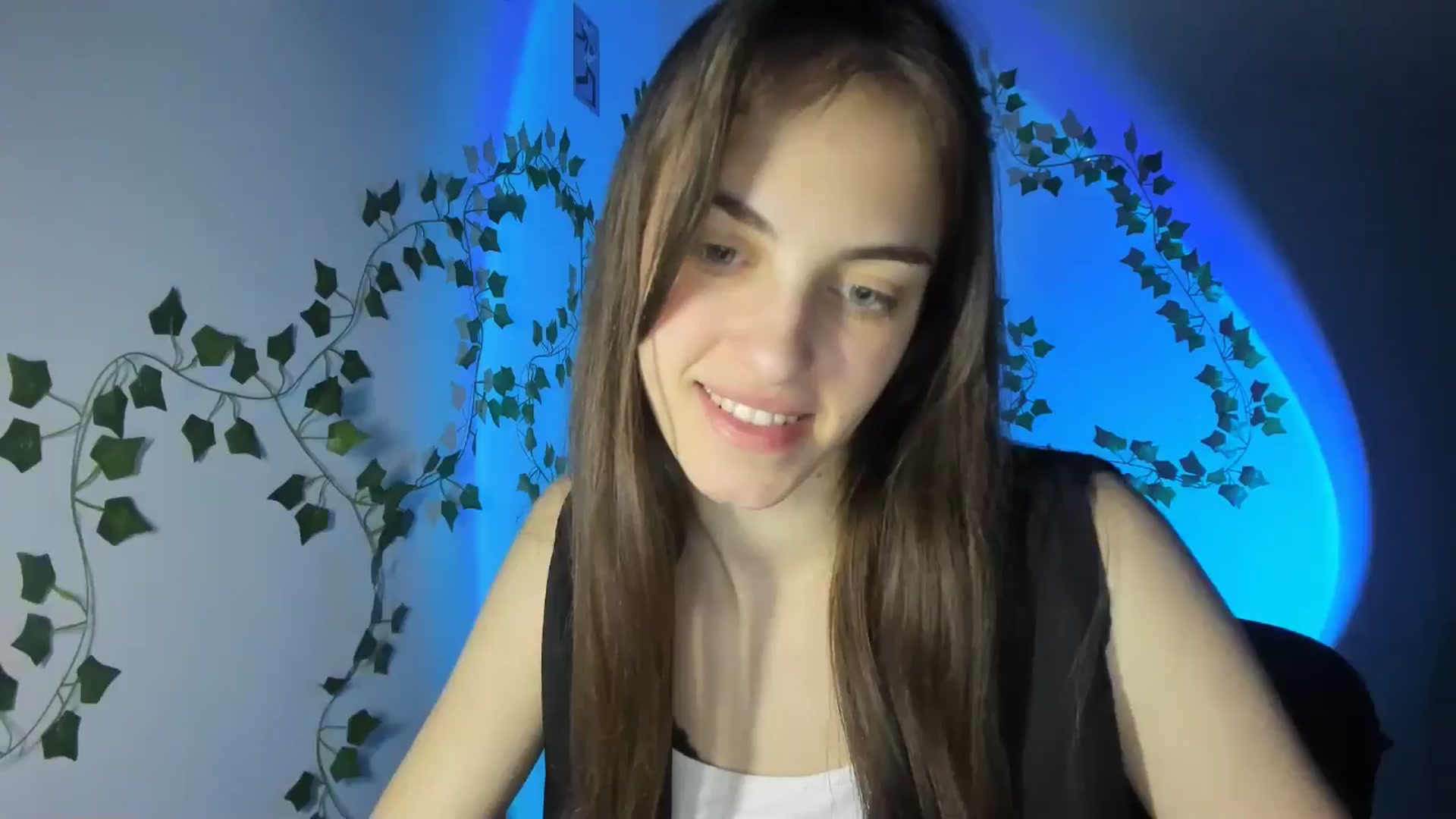 Gallery image thumbnail from Dashamoxy's myfreecams stream on, 04/04/2026, 18:18 image 19 of 20