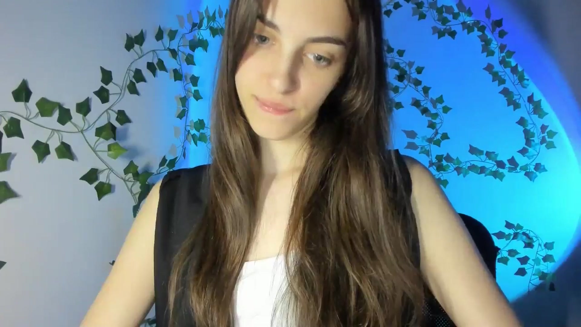 Gallery image thumbnail from Dashamoxy's myfreecams stream on, 04/04/2026, 20:09 image 15 of 20