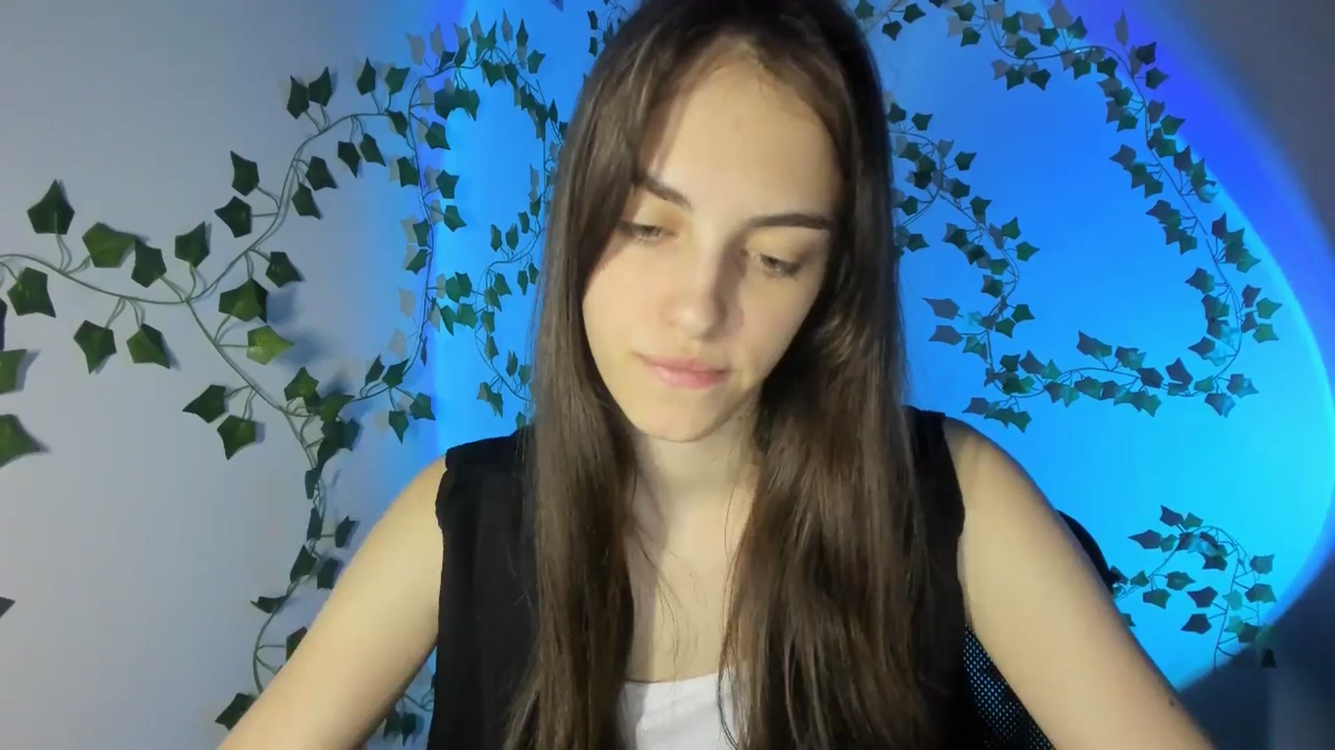 Gallery image thumbnail from Dashamoxy's myfreecams stream on, 04/04/2026, 20:09 image 14 of 20