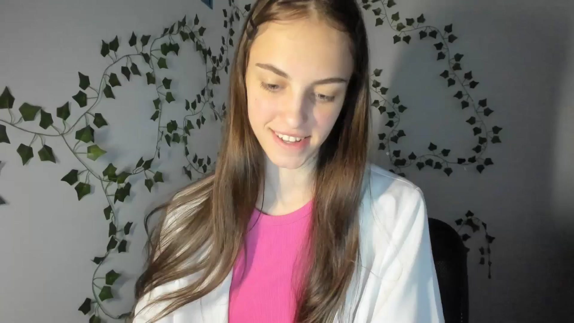 Gallery image thumbnail from Dashamoxy's myfreecams stream on, 04/08/2026, 16:50 image 19 of 20