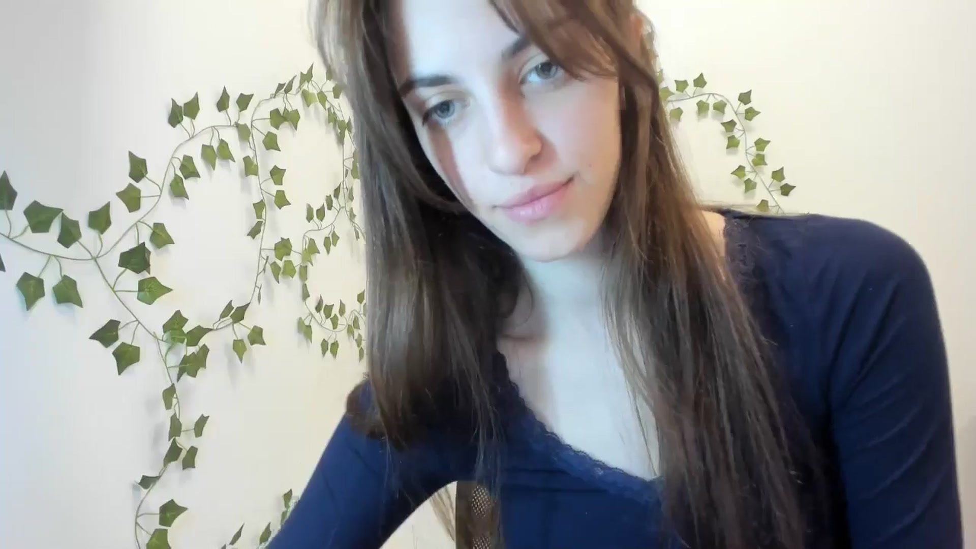Gallery image thumbnail from Dashamoxy's myfreecams stream on, 04/09/2026, 17:39 image 4 of 20