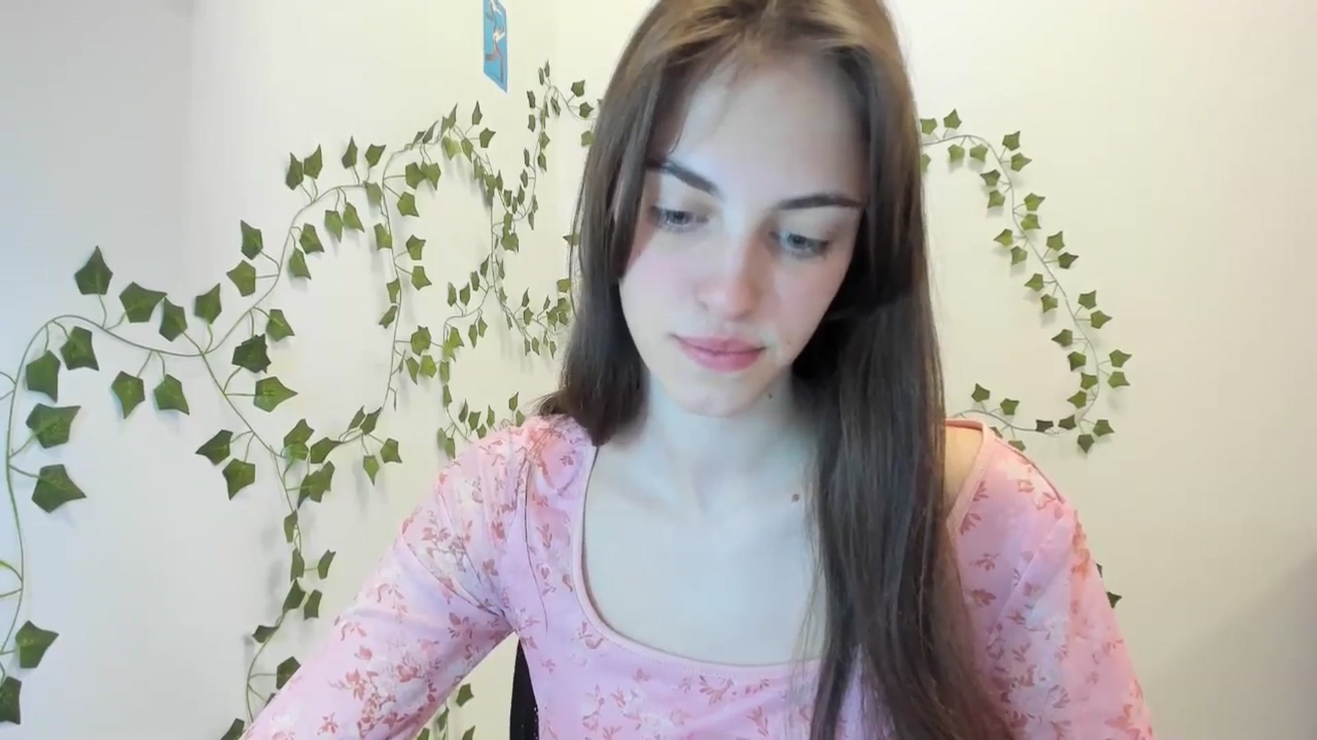 Gallery image thumbnail from Dashamoxy's myfreecams stream on, 04/10/2026, 16:40 image 20 of 20