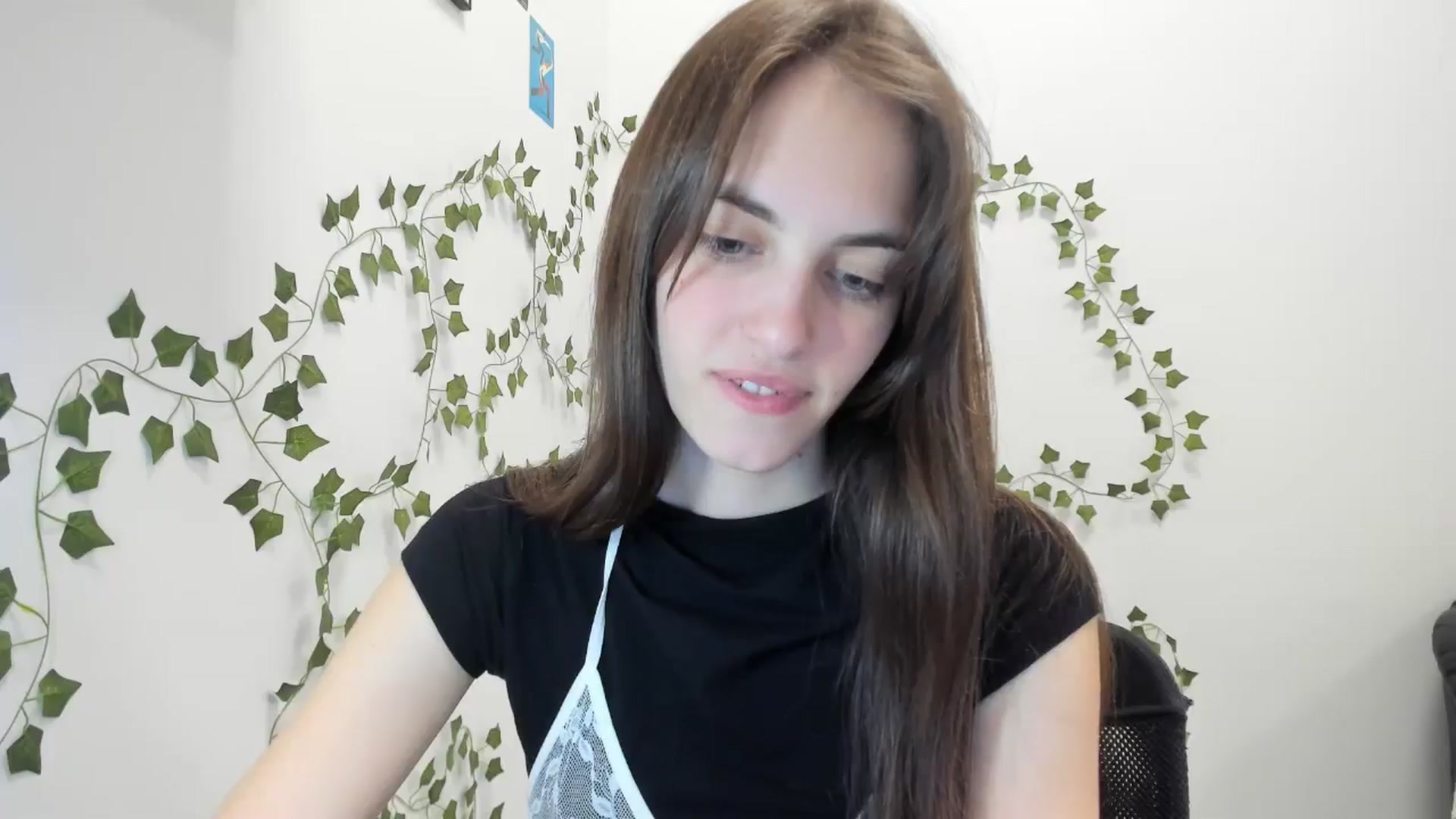 Gallery image thumbnail from Dashamoxy's myfreecams stream on, 04/11/2026, 17:16 image 11 of 20