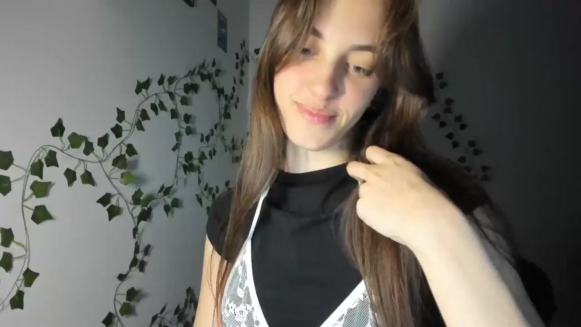 Gallery image thumbnail from Dashamoxy's myfreecams stream on, 04/11/2026, 17:58 image 10 of 20