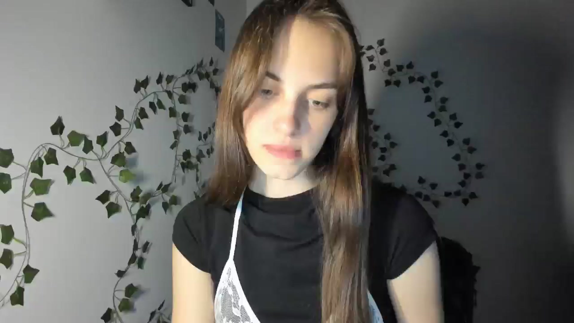 Gallery image thumbnail from Dashamoxy's myfreecams stream on, 04/11/2026, 17:58 image 19 of 20