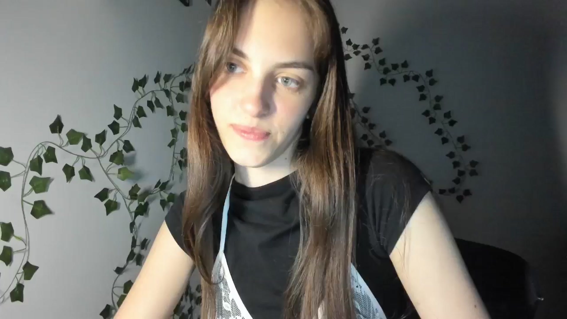 Gallery image thumbnail from Dashamoxy's myfreecams stream on, 04/11/2026, 17:58 image 12 of 20