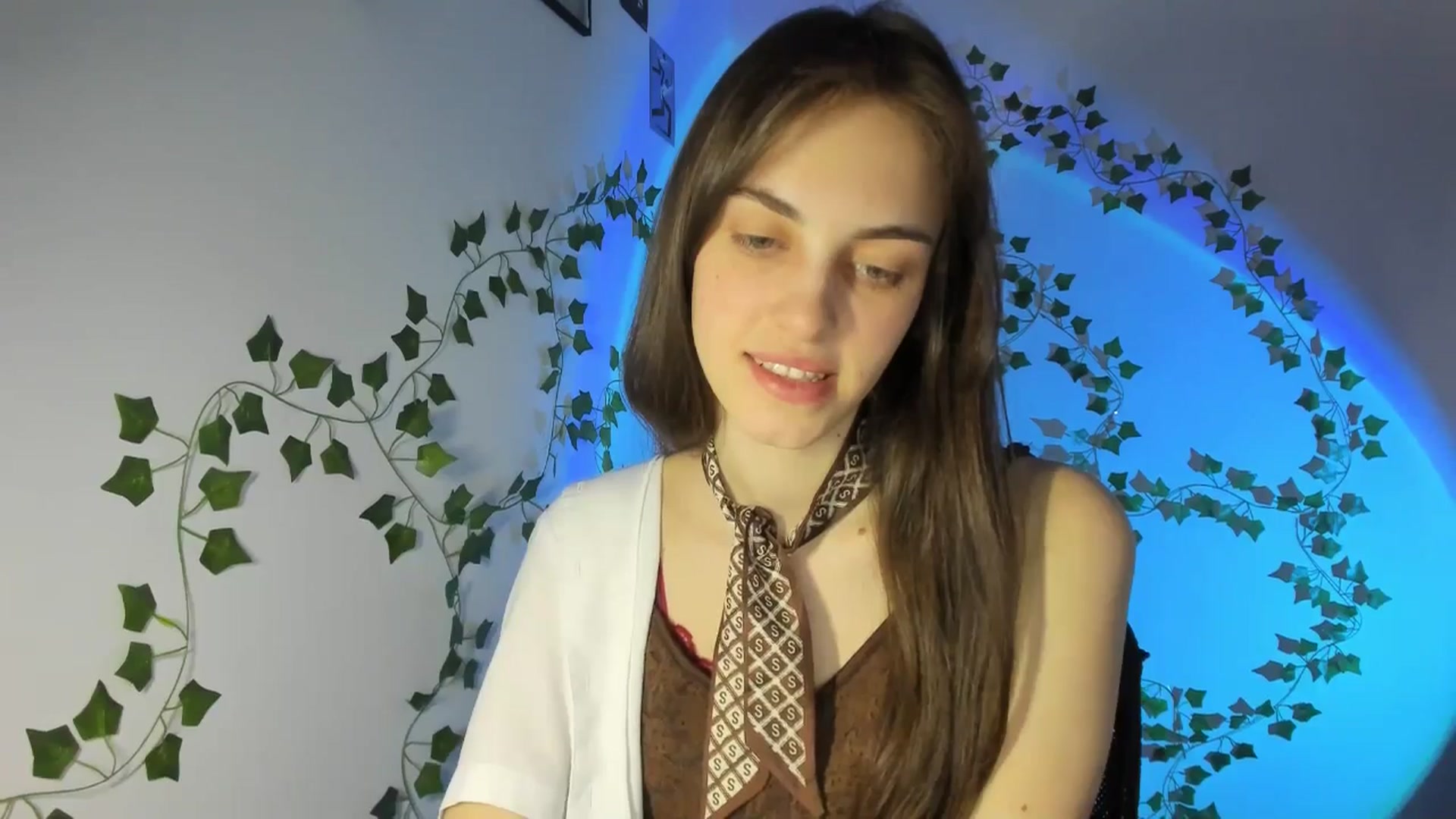 Gallery image thumbnail from Dashamoxy's myfreecams stream on, 04/14/2026, 16:25 image 13 of 20