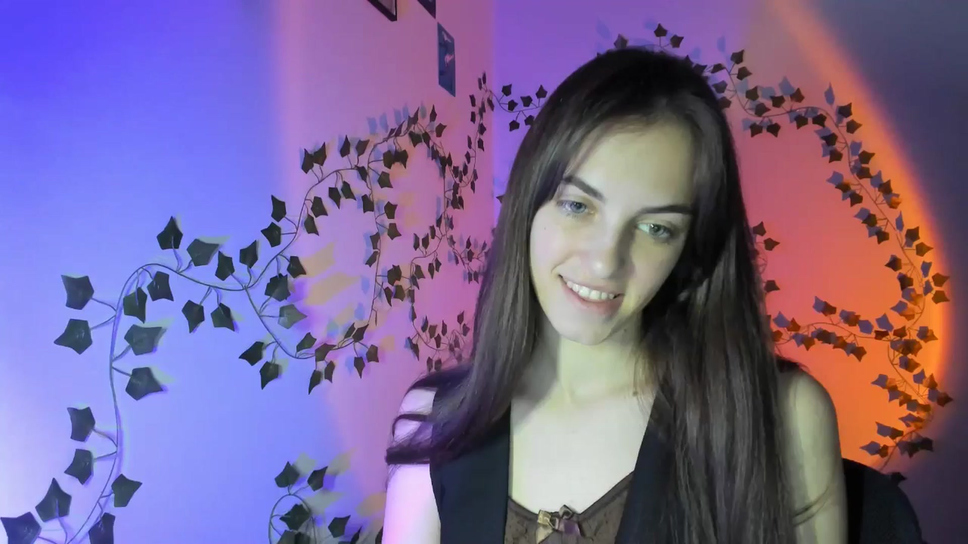Gallery image thumbnail from Dashamoxy's myfreecams stream on, 04/18/2026, 16:54 image 12 of 20