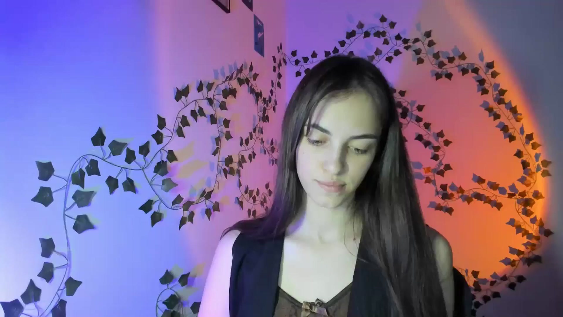 Gallery image thumbnail from Dashamoxy's myfreecams stream on, 04/18/2026, 16:54 image 14 of 20