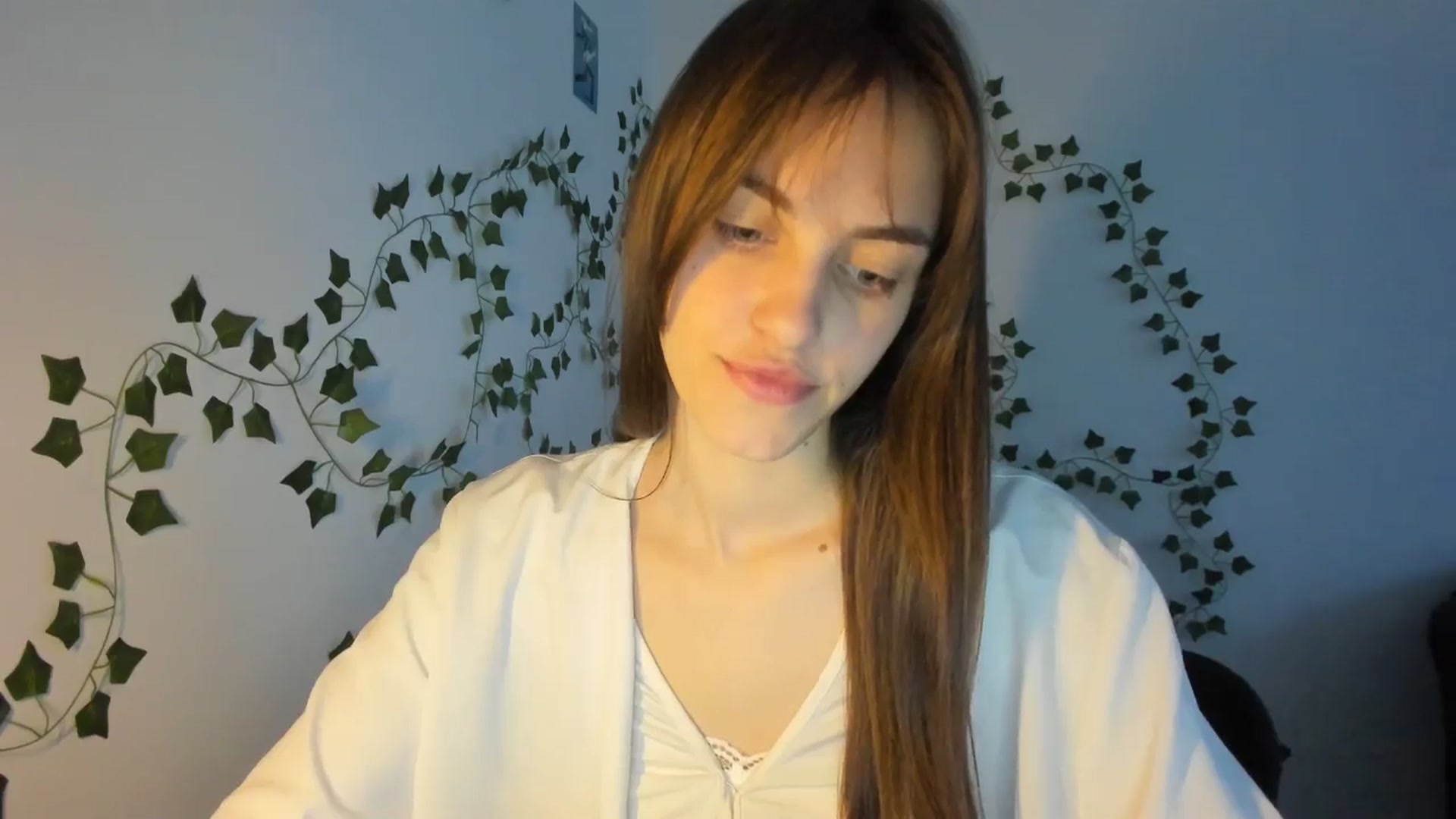 Gallery image thumbnail from Dashamoxy's myfreecams stream on, 04/21/2026, 17:06 image 10 of 20