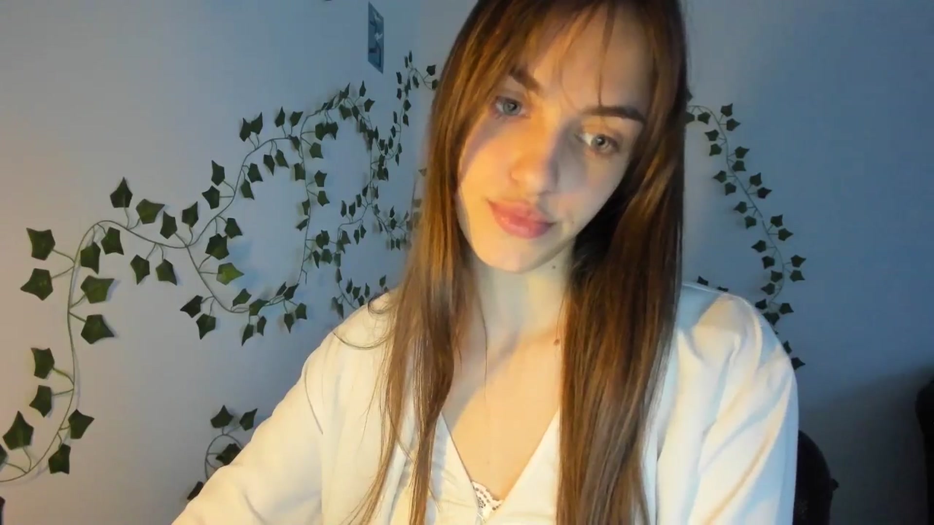 Gallery image thumbnail from Dashamoxy's myfreecams stream on, 04/21/2026, 17:06 image 9 of 20