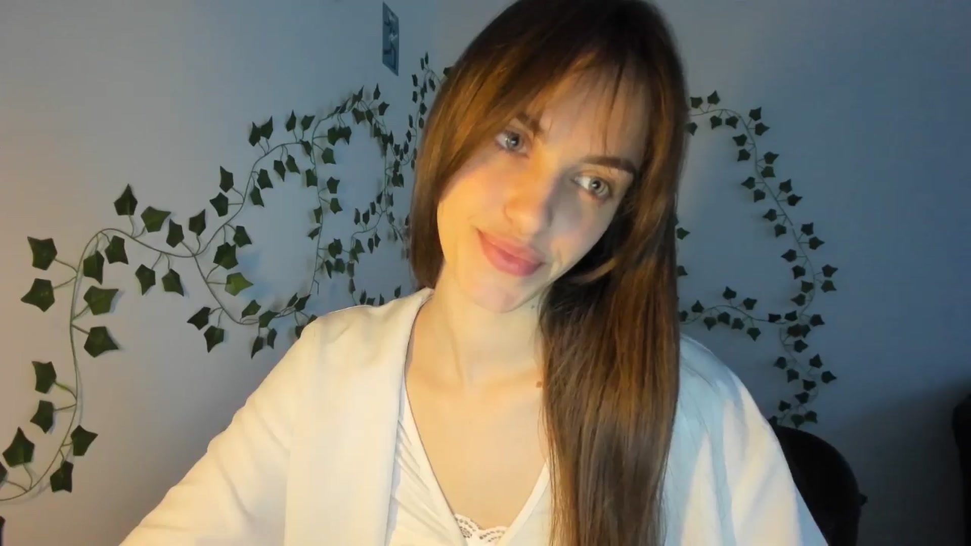 Gallery image thumbnail from Dashamoxy's myfreecams stream on, 04/21/2026, 17:06 image 18 of 20