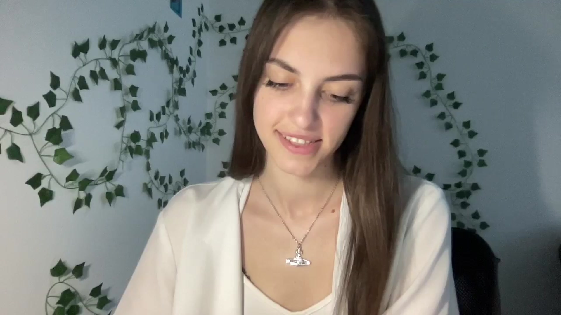 Gallery image thumbnail from Dashamoxy's myfreecams stream on, 04/30/2026, 15:41 image 9 of 20
