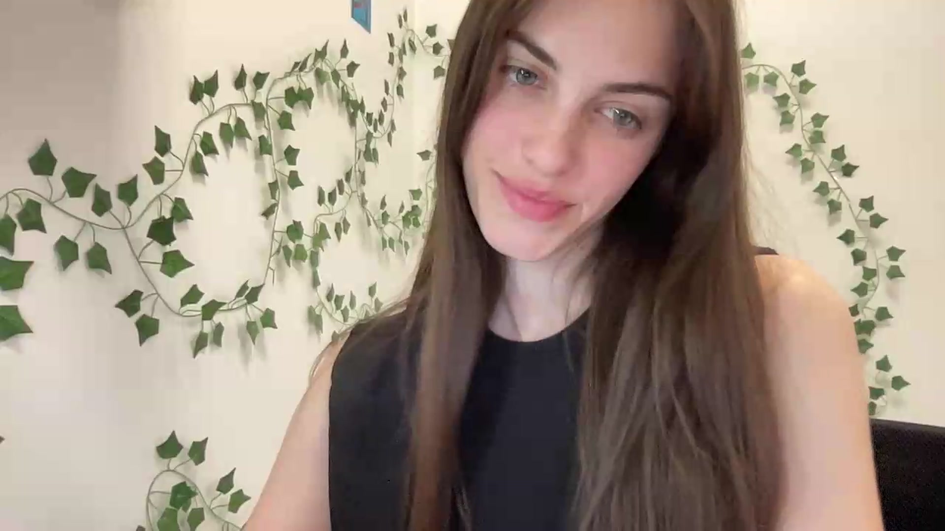 Gallery image thumbnail from Dashamoxy's myfreecams stream on, 05/02/2026, 20:06 image 18 of 20