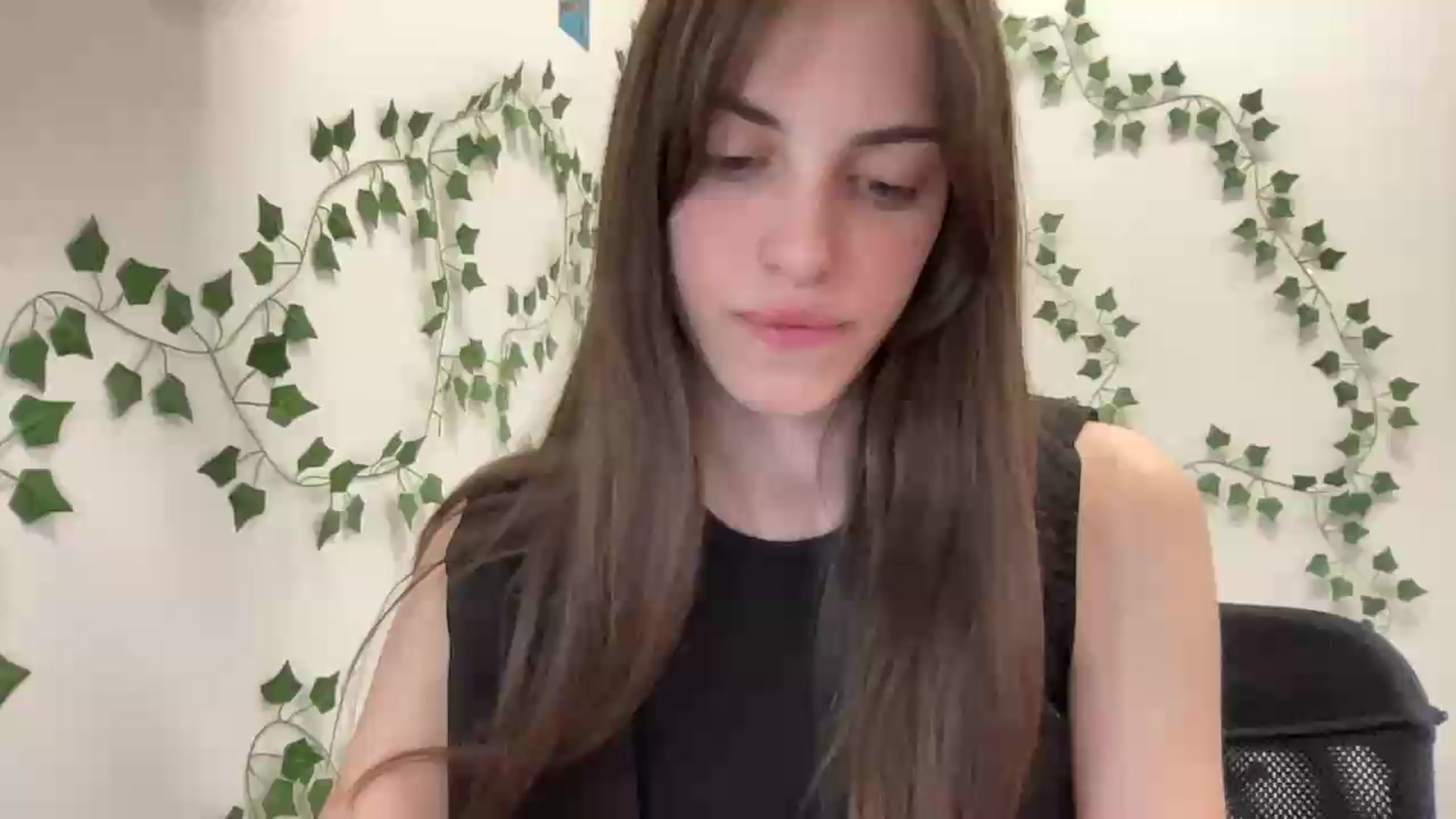 Gallery image thumbnail from Dashamoxy's myfreecams stream on, 05/02/2026, 20:06 image 15 of 20