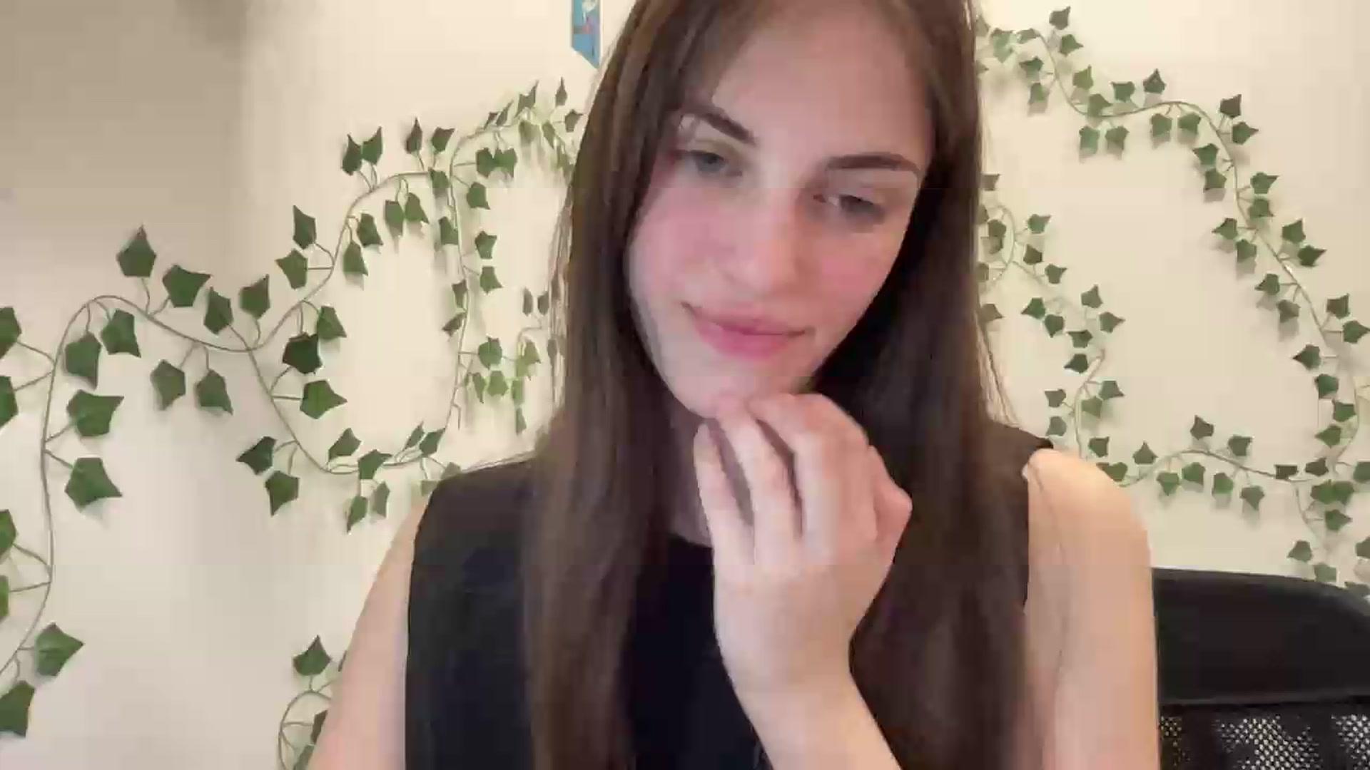 Gallery image thumbnail from Dashamoxy's myfreecams stream on, 05/02/2026, 20:06 image 5 of 20