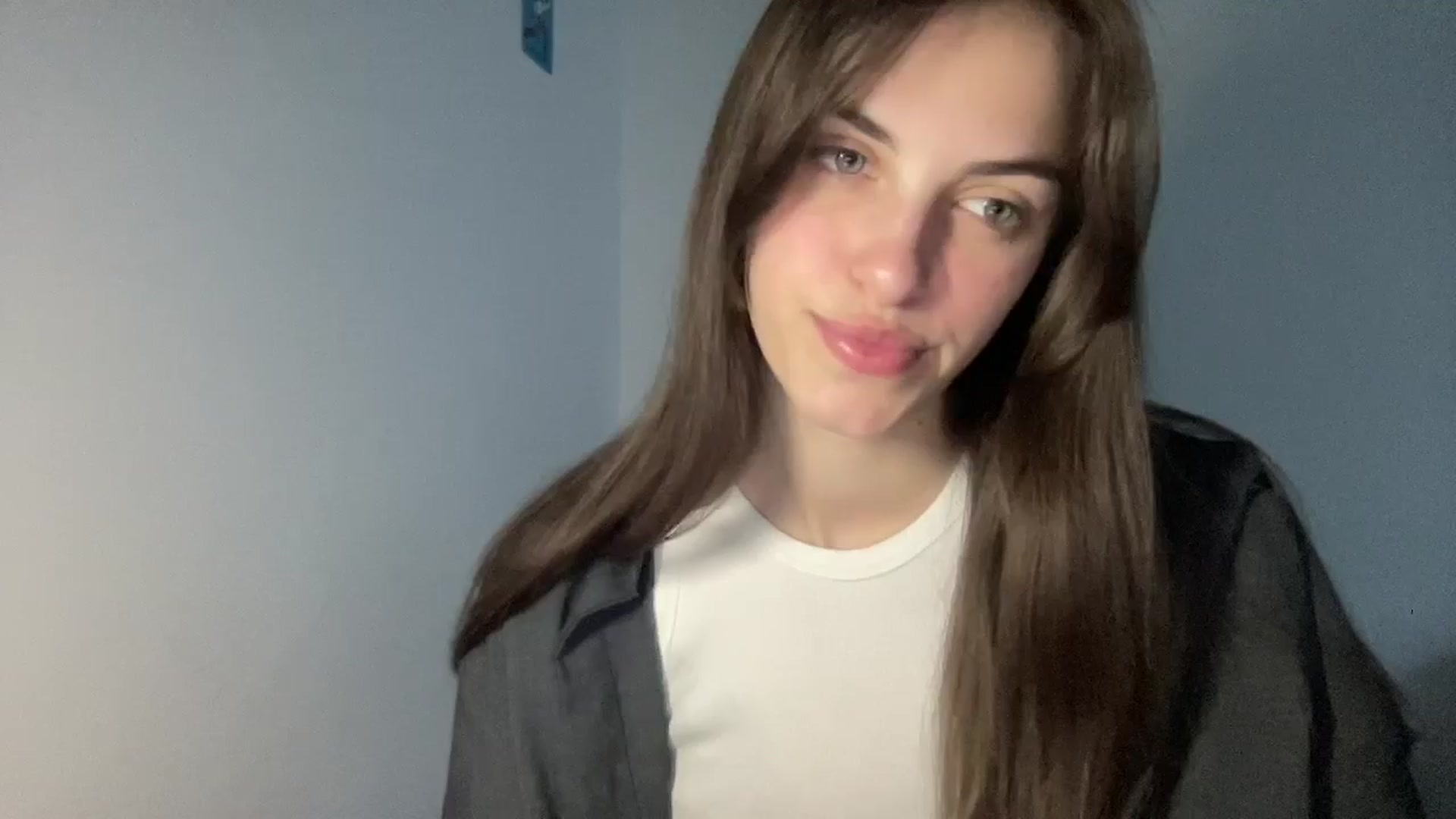 Gallery image thumbnail from Dashamoxy's myfreecams stream on, 05/03/2026, 16:23 image 11 of 20