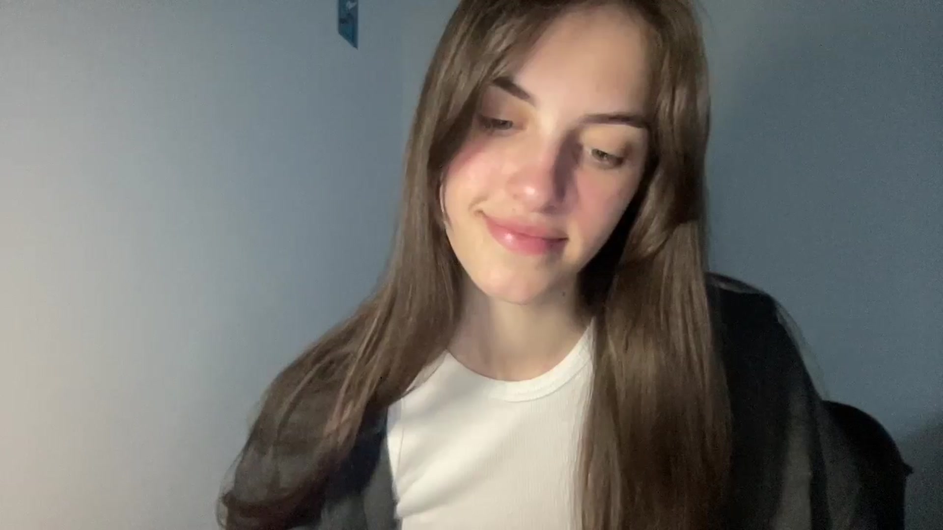 Gallery image thumbnail from Dashamoxy's myfreecams stream on, 05/03/2026, 16:23 image 12 of 20