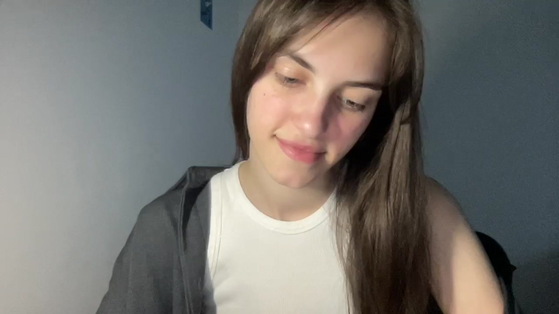 Gallery image thumbnail from Dashamoxy's myfreecams stream on, 05/03/2026, 17:05 image 6 of 20