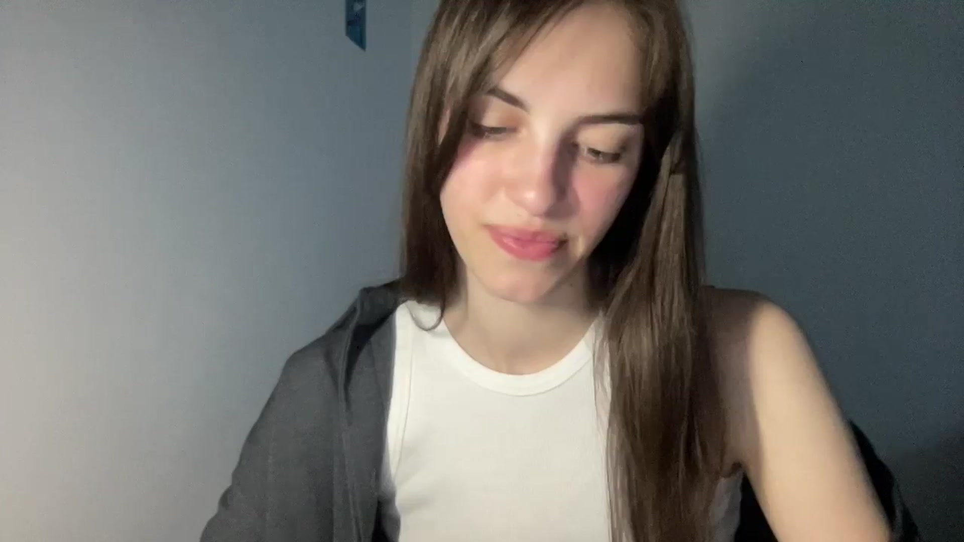 Gallery image thumbnail from Dashamoxy's myfreecams stream on, 05/03/2026, 17:05 image 5 of 20