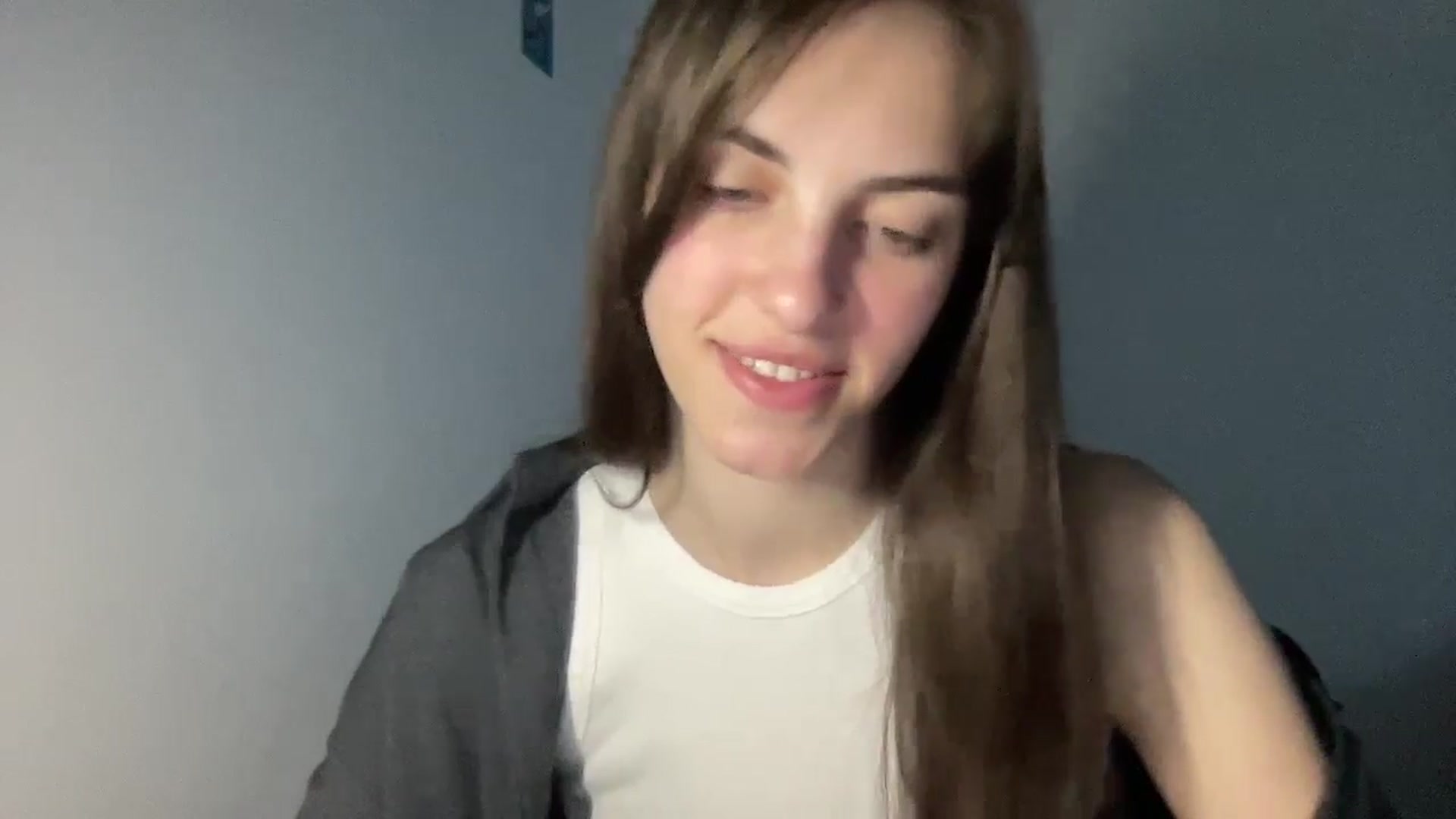 Gallery image thumbnail from Dashamoxy's myfreecams stream on, 05/03/2026, 17:05 image 4 of 20