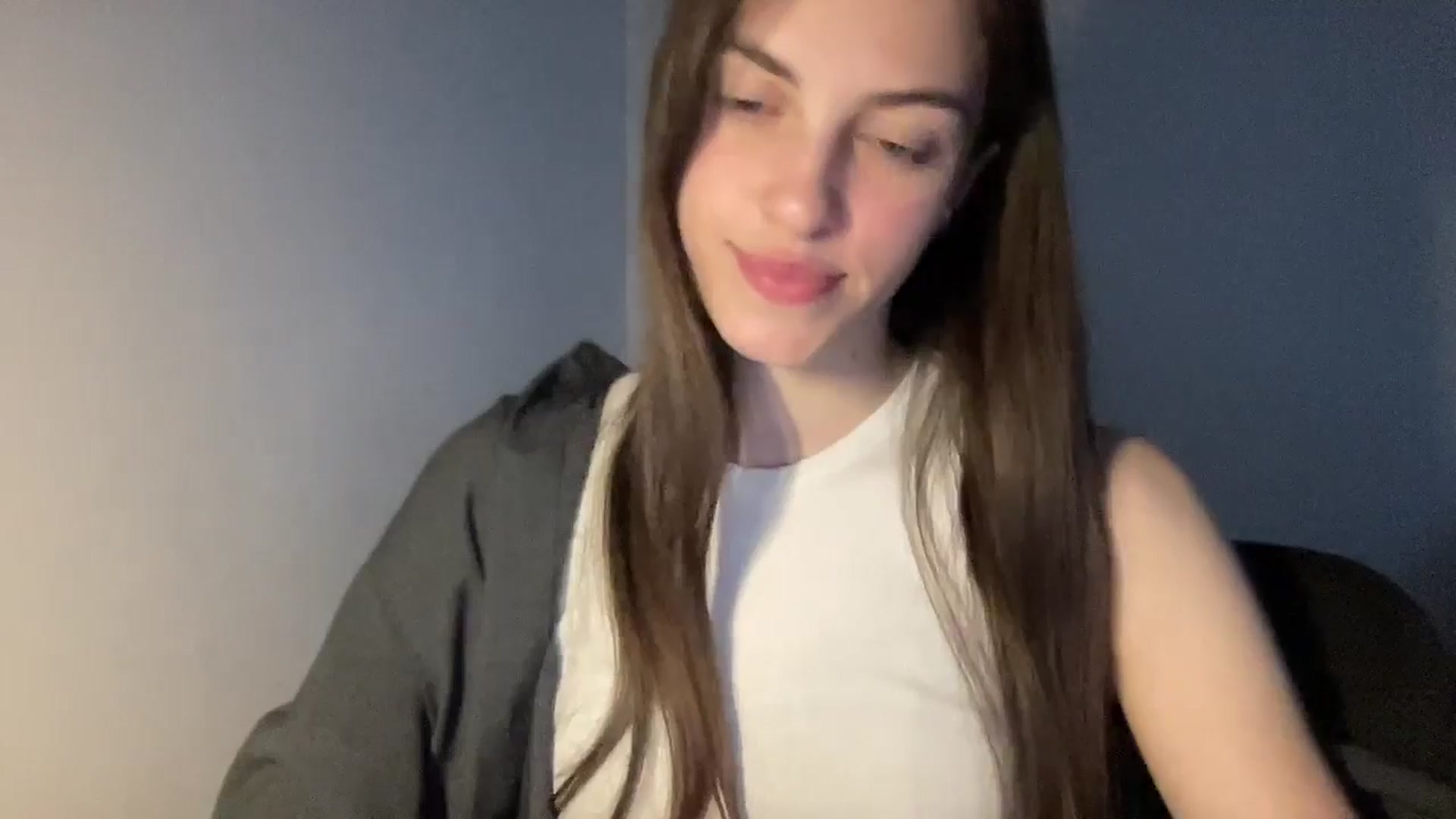 Gallery image thumbnail from Dashamoxy's myfreecams stream on, 05/03/2026, 17:34 image 5 of 20