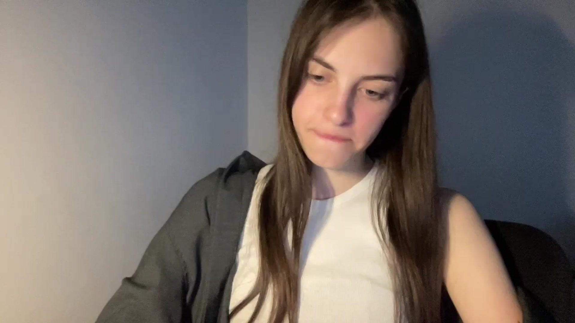 Gallery image thumbnail from Dashamoxy's myfreecams stream on, 05/03/2026, 17:34 image 2 of 20