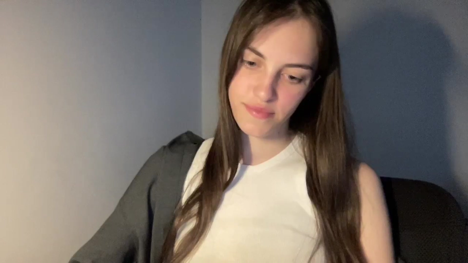 Gallery image thumbnail from Dashamoxy's myfreecams stream on, 05/03/2026, 17:34 image 15 of 20