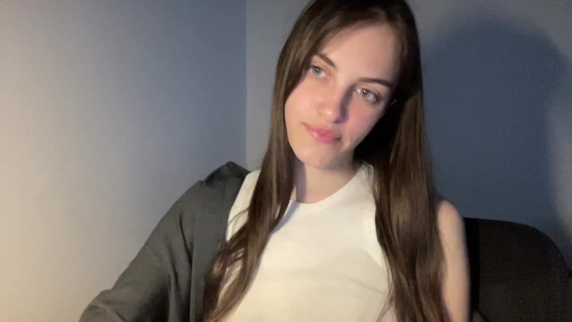 Gallery image thumbnail from Dashamoxy's myfreecams stream on, 05/03/2026, 17:34 image 13 of 20