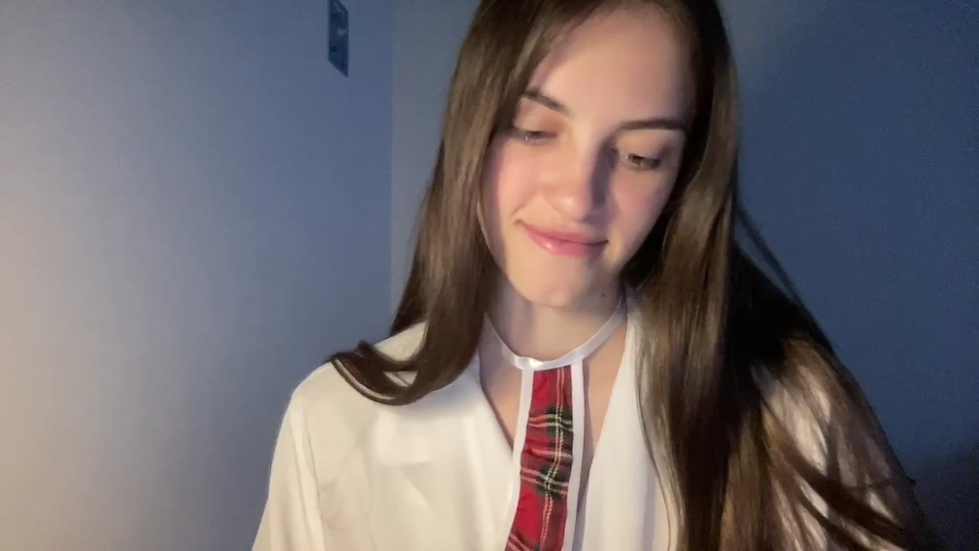 Gallery image thumbnail from Dashamoxy's myfreecams stream on, 05/05/2026, 15:34 image 13 of 20