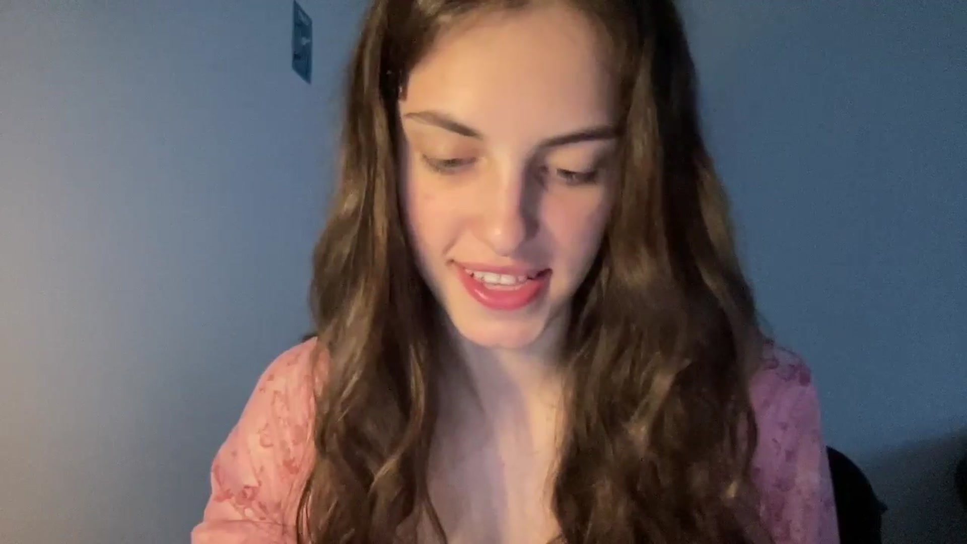 Gallery image thumbnail from Dashamoxy's myfreecams stream on, 05/06/2026, 17:26 image 8 of 20