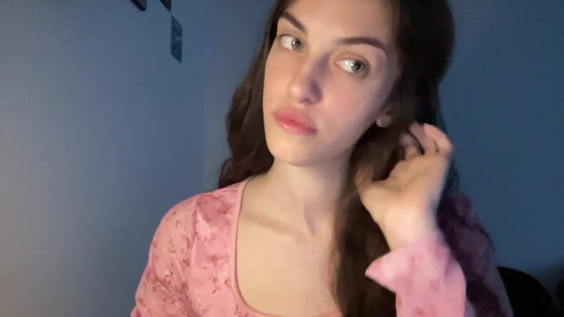 Gallery image thumbnail from Dashamoxy's myfreecams stream on, 05/06/2026, 17:26 image 20 of 20
