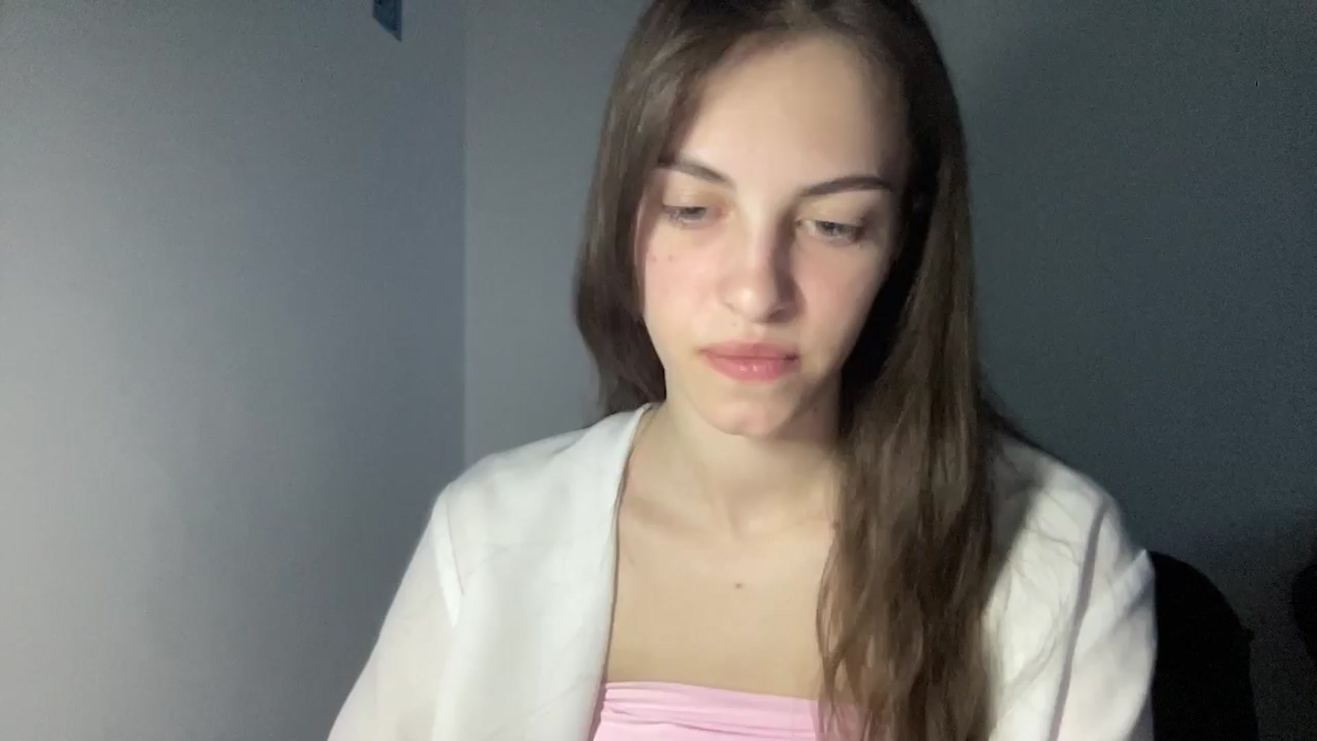 Gallery image thumbnail from Dashamoxy's myfreecams stream on, 05/08/2026, 17:51 image 6 of 20