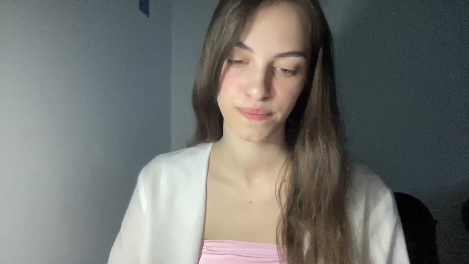 Gallery image thumbnail from Dashamoxy's myfreecams stream on, 05/08/2026, 17:51 image 16 of 20